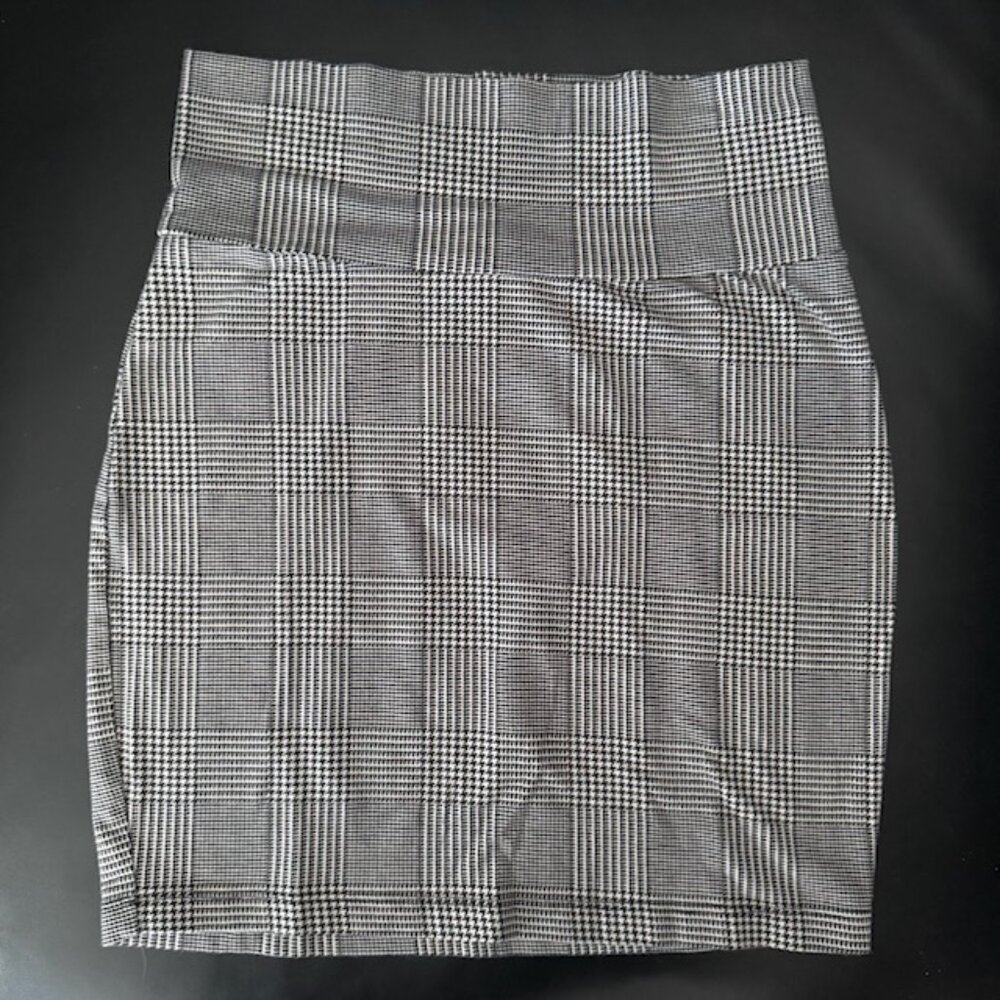 Charlotte Russe, Mini Skirt, Size Small